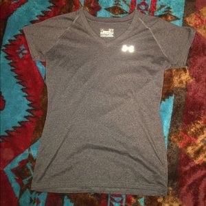 athletic tee
